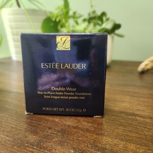 Estee Lauder double wear matte powder foundation, 2C3 Fresco, new in box
